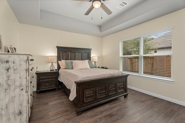 Building Photo - 2408 Bray Head Dr