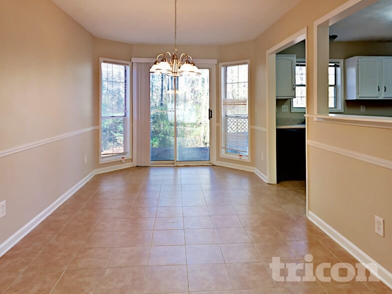 Building Photo - 2481 Dublin Ct