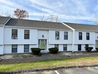 Building Photo - 61 Aspetuck Vlg