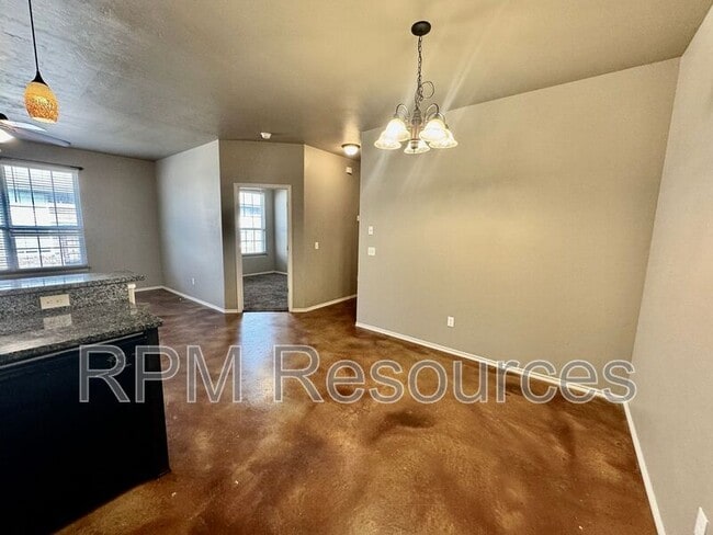 Building Photo - 1858 Post Oak Rd