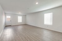 Building Photo - 6224 Sandpiper Ln
