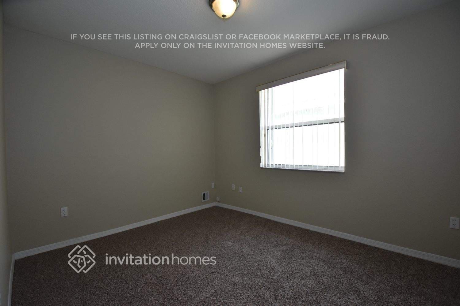 Building Photo - 10522 SW 161st Ave