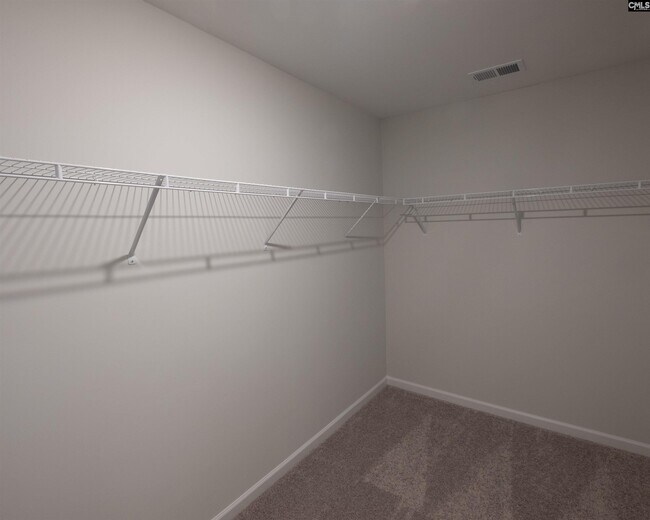 Building Photo - 1062 Begonia Dr