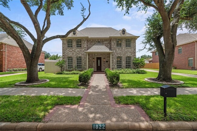 Primary Photo - 1822 Lakebend Dr