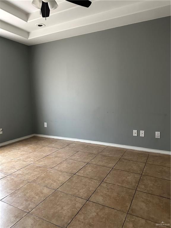 Building Photo - 413 S 49th St