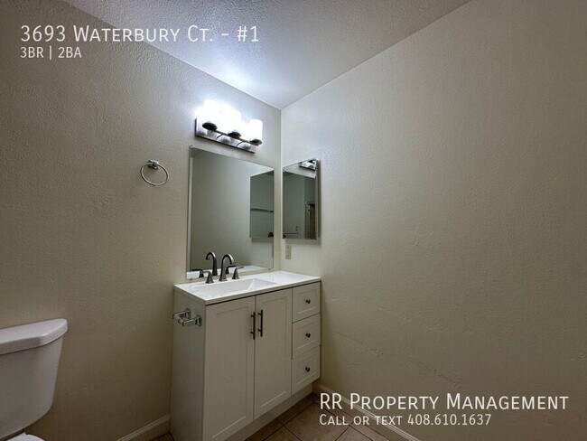 Building Photo - 3693 Waterbury Ct