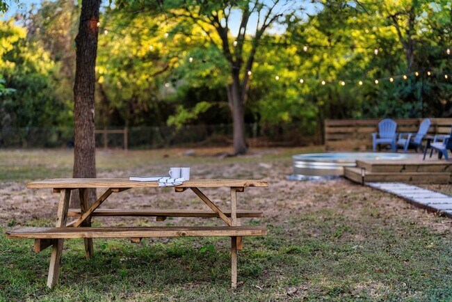 Building Photo - 8814 Laverty Pl