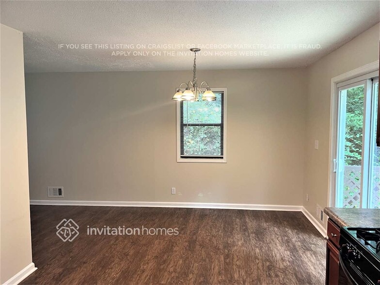 Building Photo - 4521 Dons Ct SW