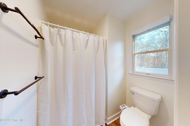 Building Photo - 1245 Monticello Dr