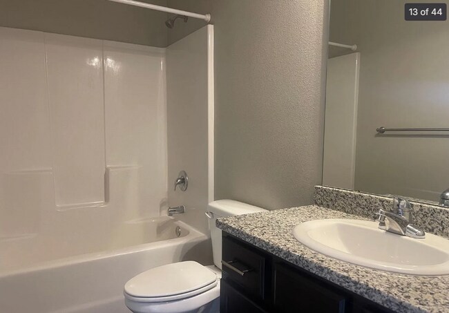 Building Photo - 3 Bedroom 2 Bathroom 2 CAR GARAGE