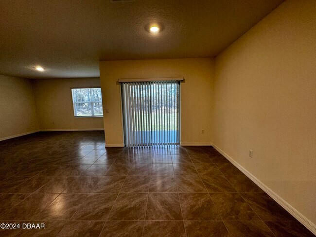 Building Photo - 2790 Fermoy Dr