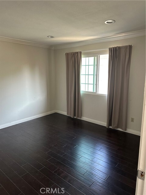 Building Photo - 11 California St