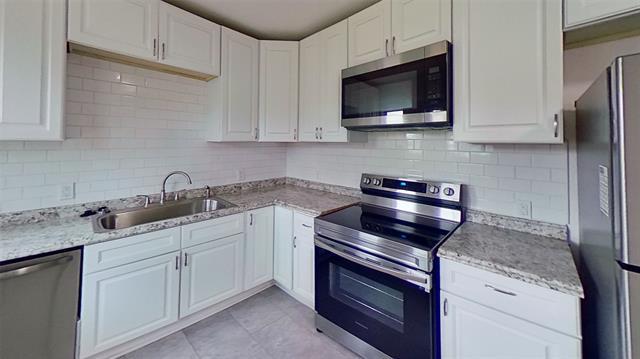 Building Photo - 2320 Brockbank Dr