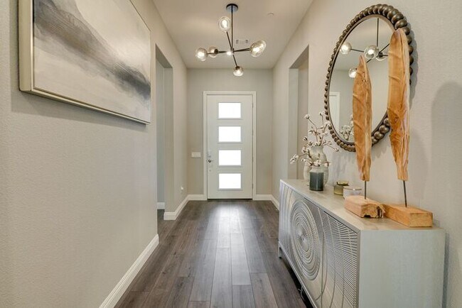 Building Photo - BEAUTIFULLY FULLY FURNISHED 4 BEDROOM 3.5 BATH HOME IN 89138
