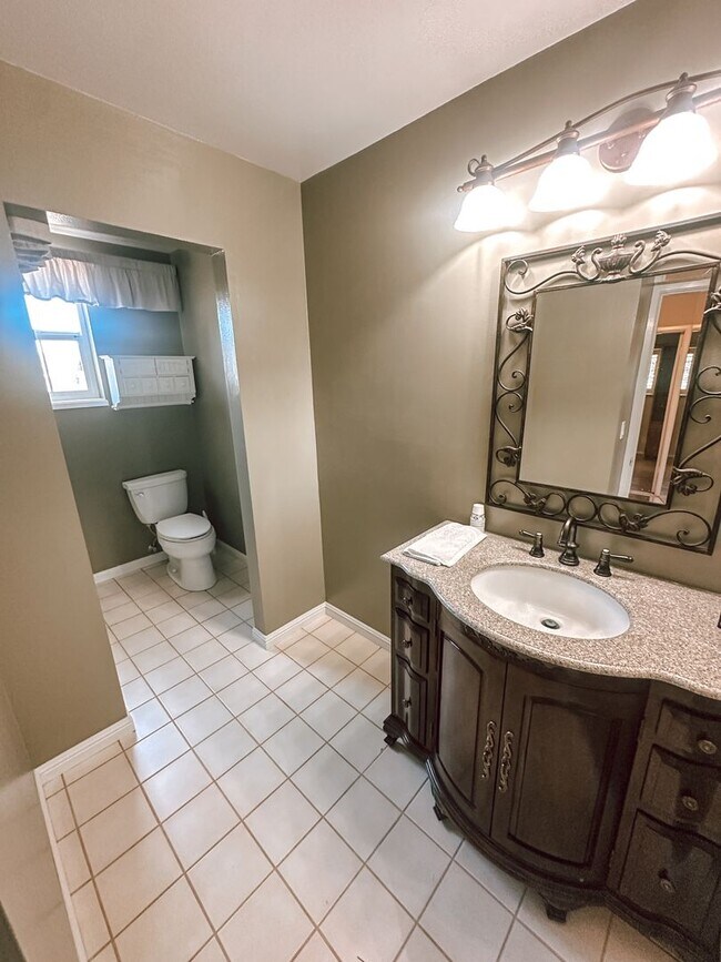 Building Photo - Large Home in Livermore Available July 1!