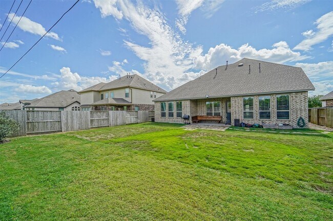 Building Photo - 9507 Carson Ln