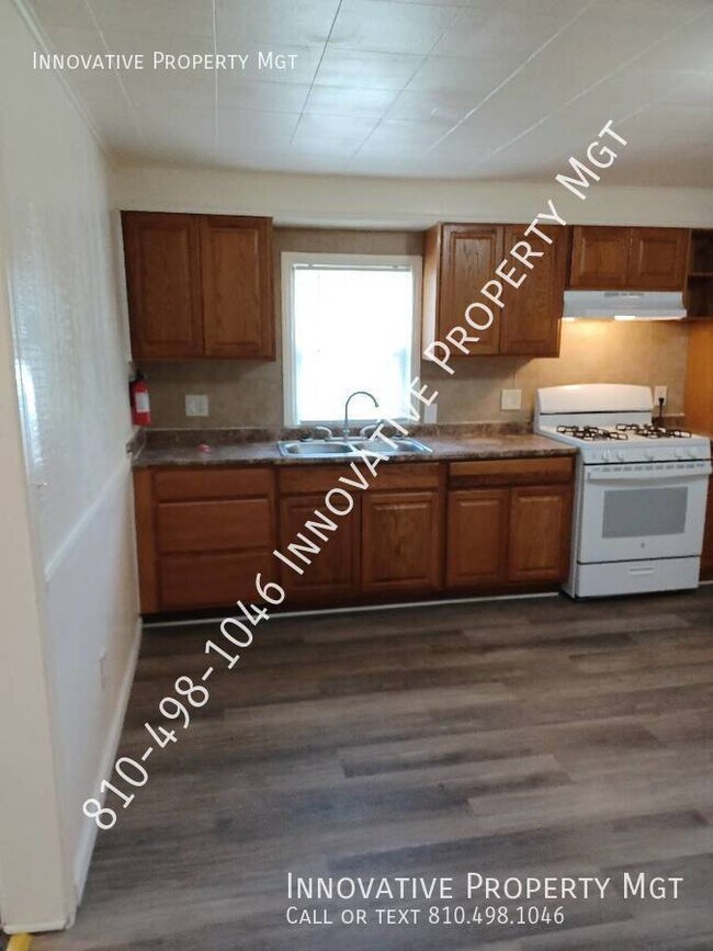Building Photo - 1133 W Buder Ave