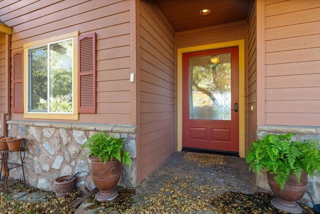 Building Photo - Amazing Apple Valley Home