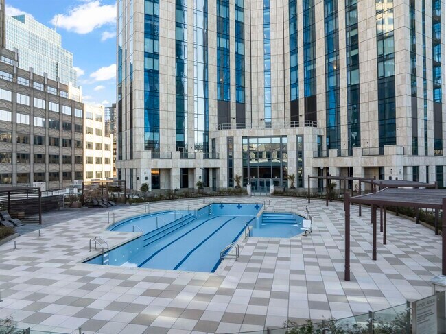 Building Photo - 99 Hudson St