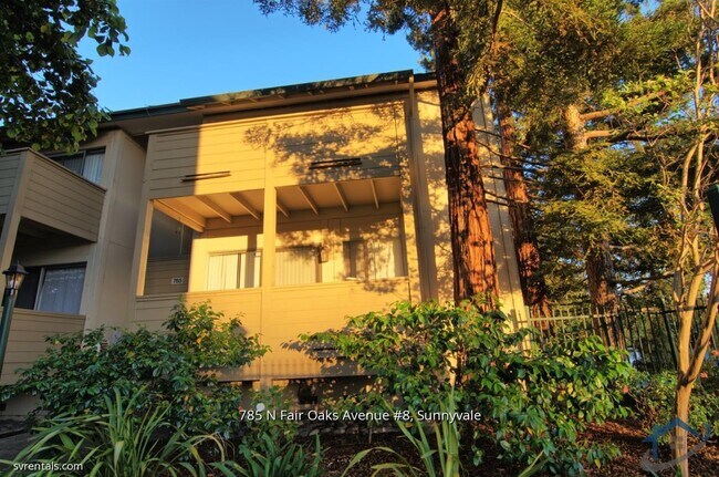 Building Photo - 785 N Fair Oaks Ave