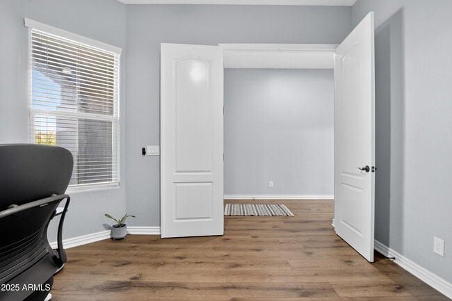 Building Photo - 2609 E Stacey Rd