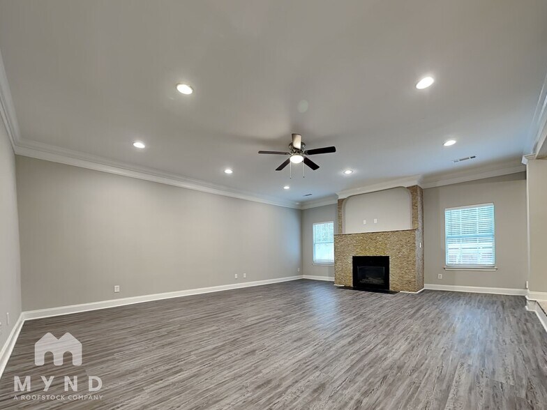 Building Photo - 216 Allegrini Drive