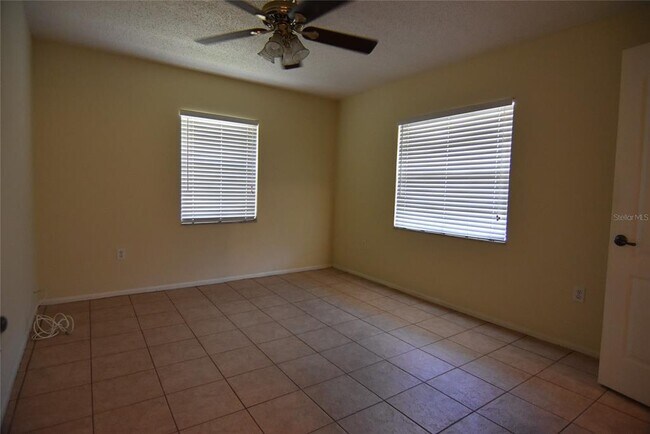 Building Photo - 700 E Airport Blvd