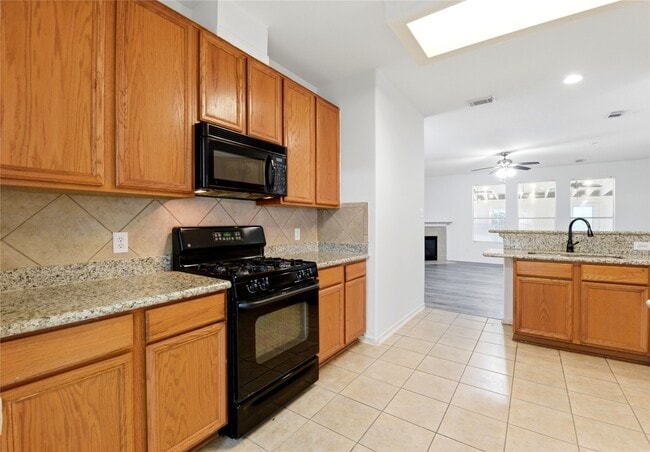 Building Photo - 18427 Grove Brook Ln