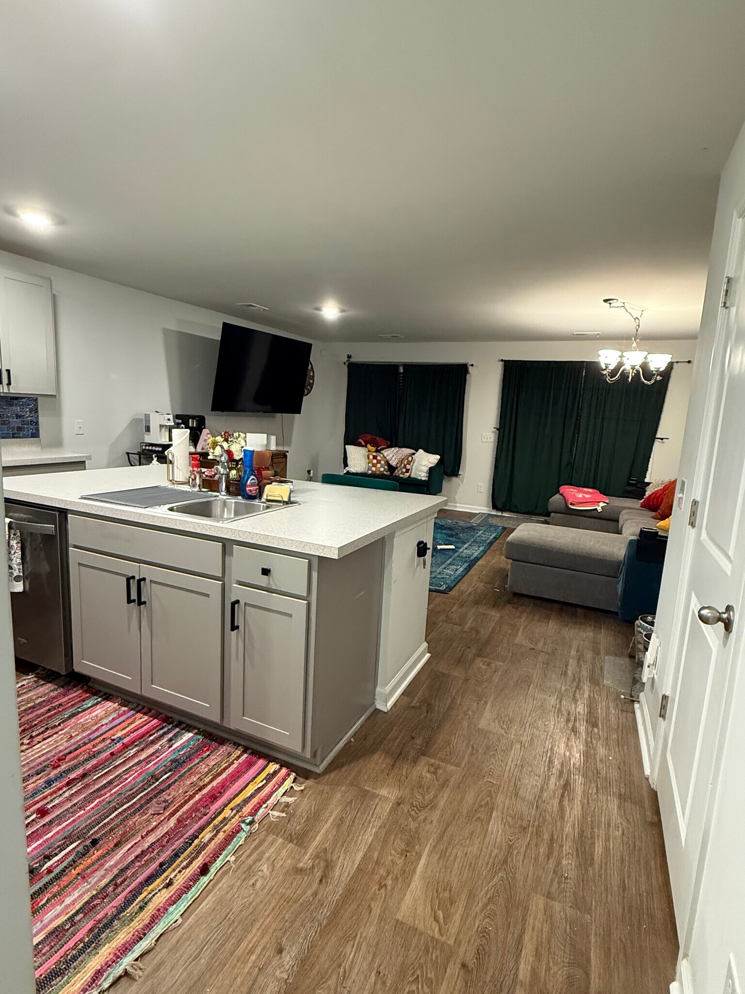 Building Photo - 141 Rosefield Ct