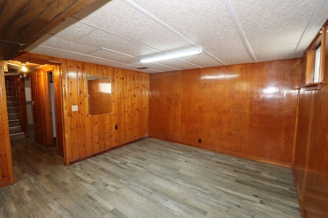 Building Photo - Spacious Home for rent!