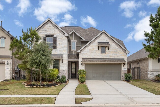 Primary Photo - 28230 Emerald Bnd