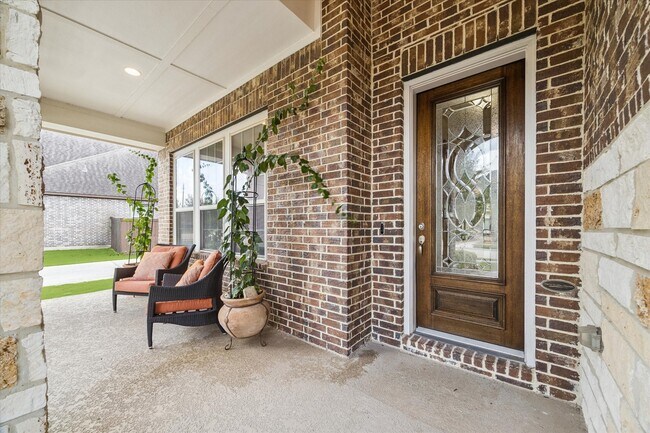 Building Photo - 10110 Hooke Dr