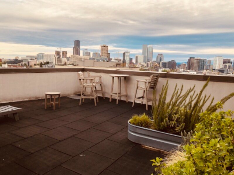 Building Photo - 1420 E Pine St