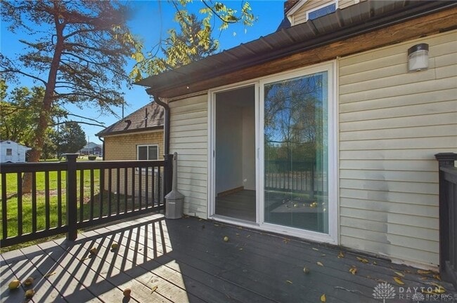 Building Photo - 2512 Harshman Rd