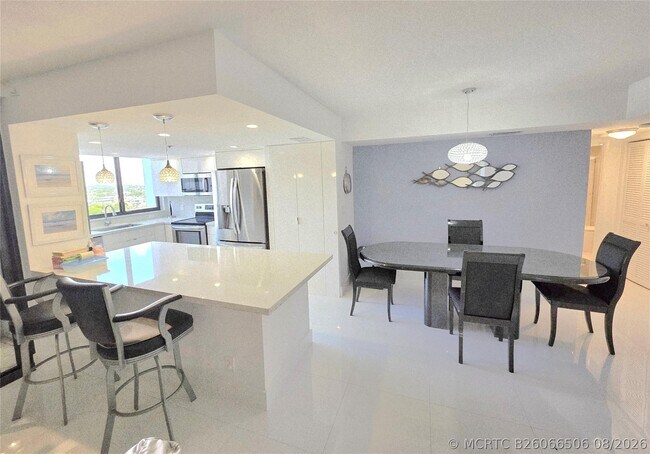 Building Photo - 1631 S Ocean Blvd