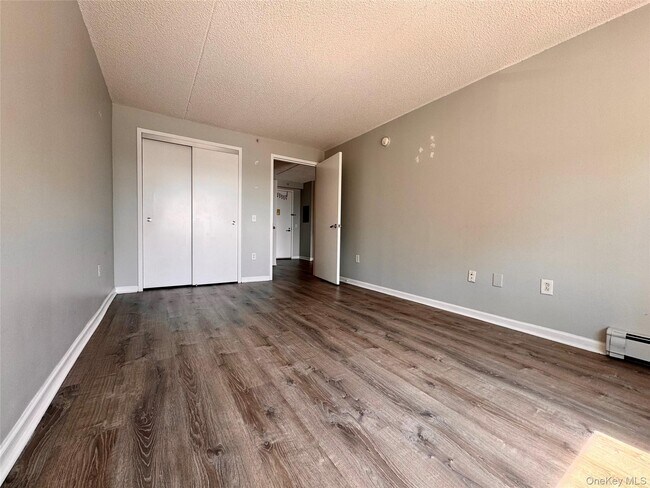 Building Photo - 79-14 Rockaway Beach Blvd