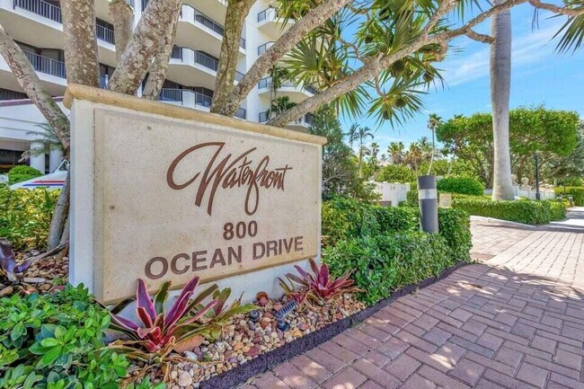 Building Photo - 800 Ocean Dr