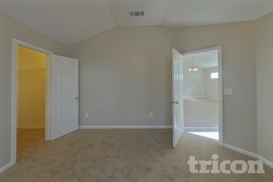 Building Photo - 10432 Brookwood Bluff Rd S