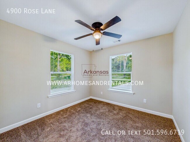 Building Photo - 4900 Rose Ln