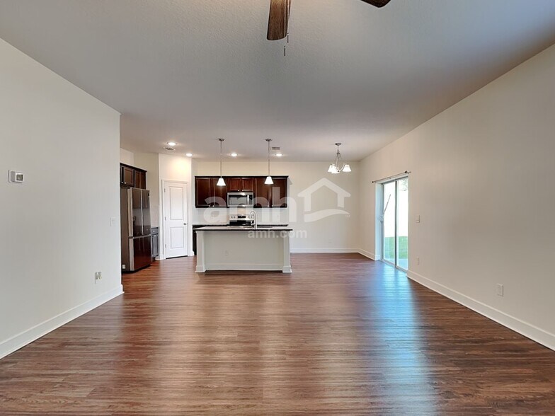 Building Photo - 1336 Mount Logan Dr