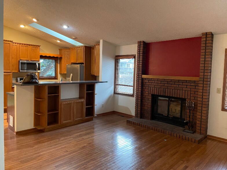Building Photo - 1624 Sagewood Dr