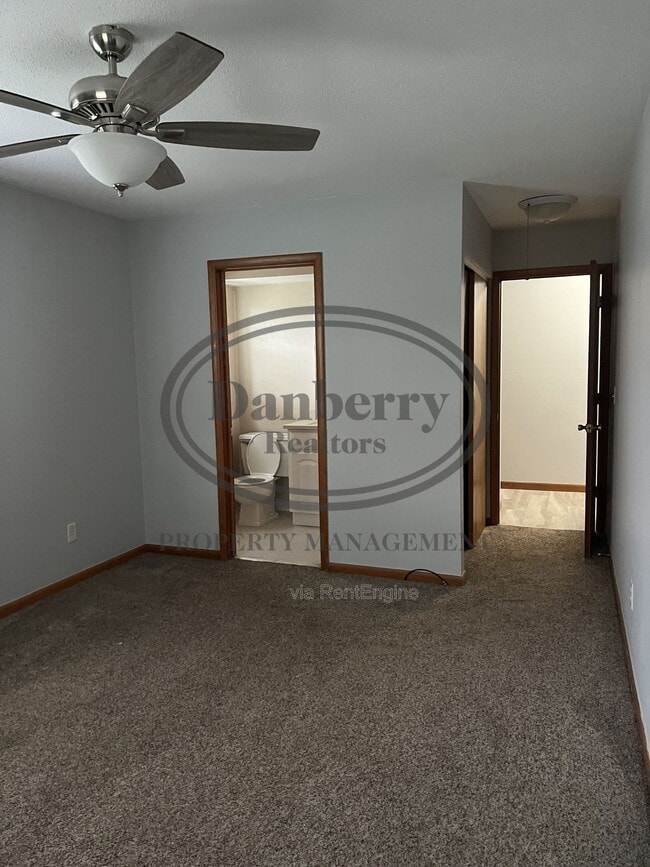 Building Photo - 4126 Newcastle Dr