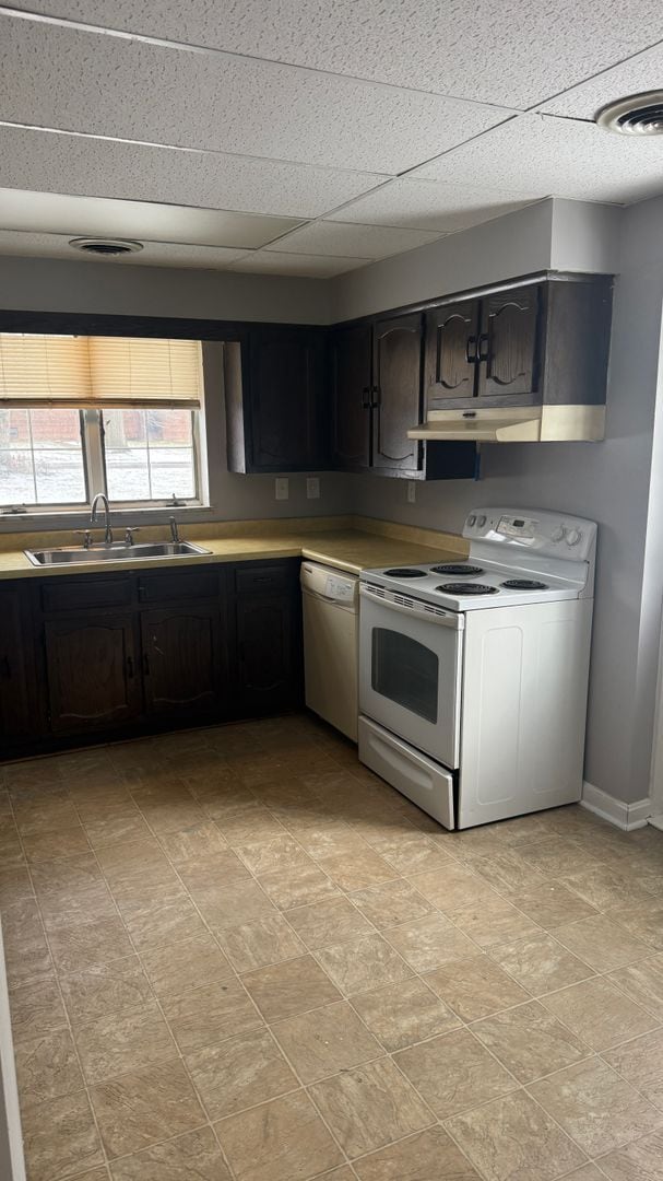 Building Photo - 1562 Kimberly St