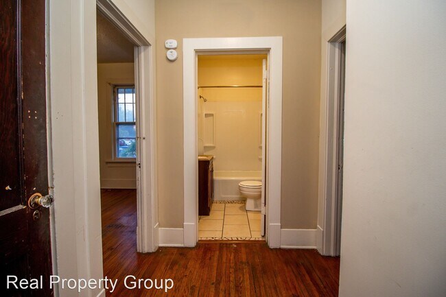 Building Photo - 4 br, 2 bath House - 1111 Hamilton Way