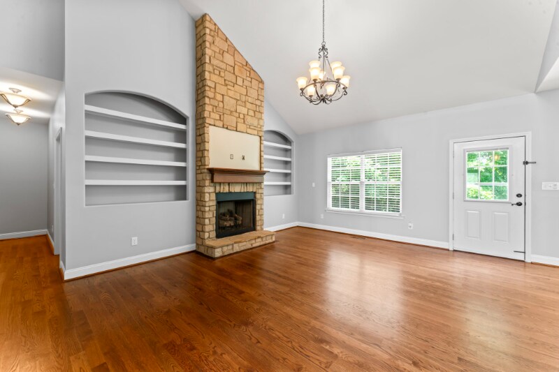 Building Photo - 1002 Glessner Dr