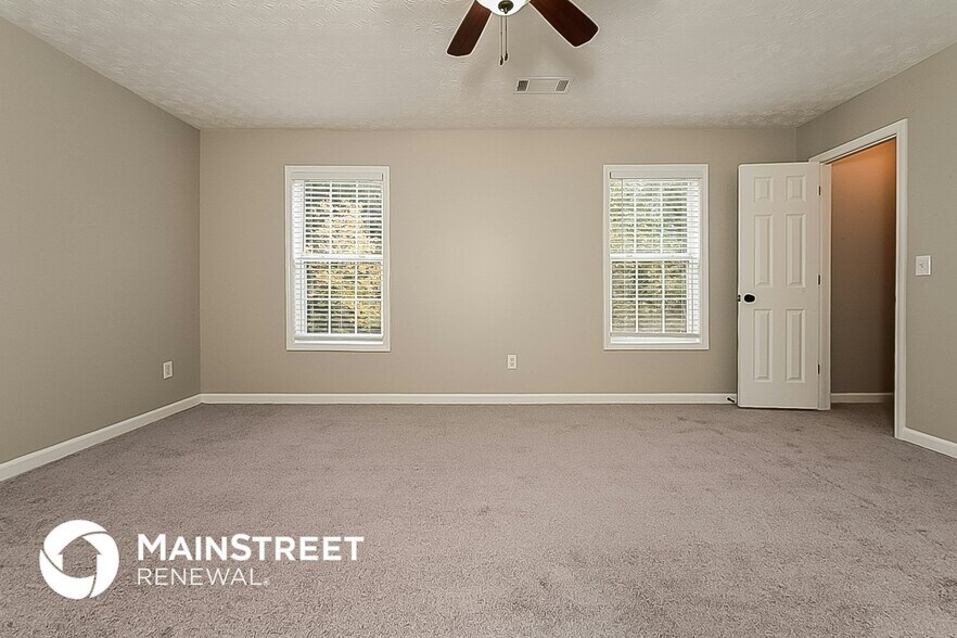 Building Photo - 60 Berkshire Run