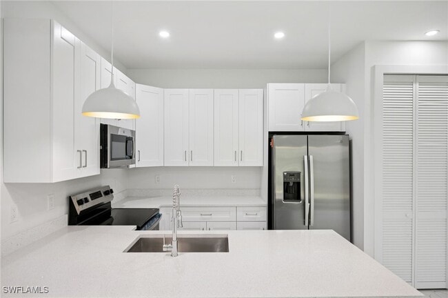 Building Photo - 4701-4703 28th St SW