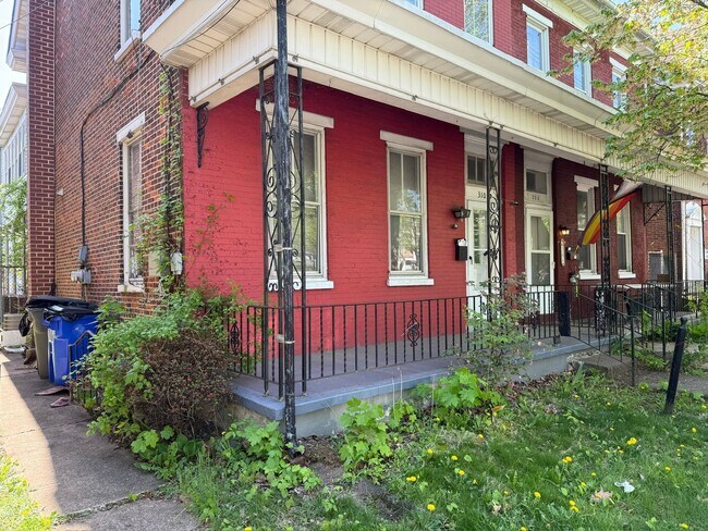 Building Photo - Beautiful Victorian Rowhome with Modern Updates – Available Now!