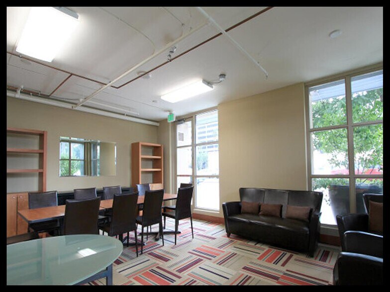 Meeting Room - 175 W St James St