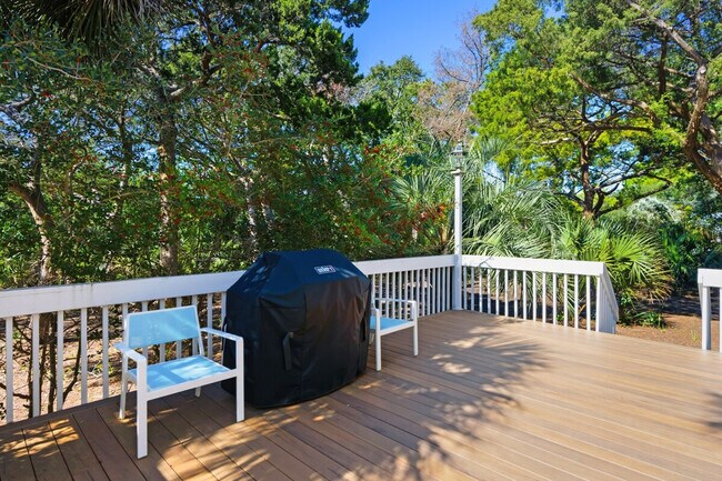 Building Photo - 162 Pioneer Loop